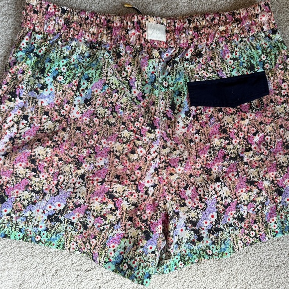 J.Crew Paddle Board Shorts Watercolor Floral Drawstring Pocket Women's XL BC990 - Picture 6 of 6